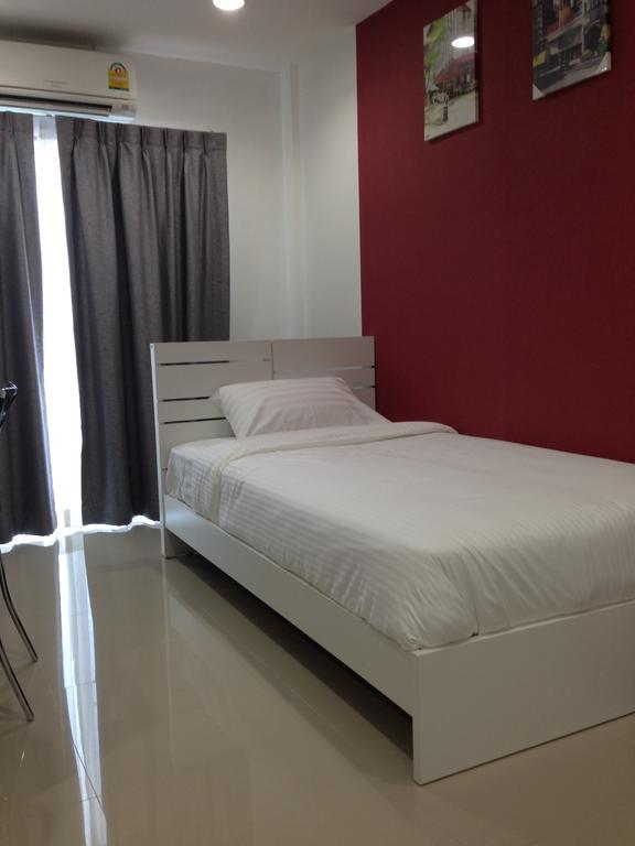 Living By Grace Apartment Si Sunthon Bagian luar foto