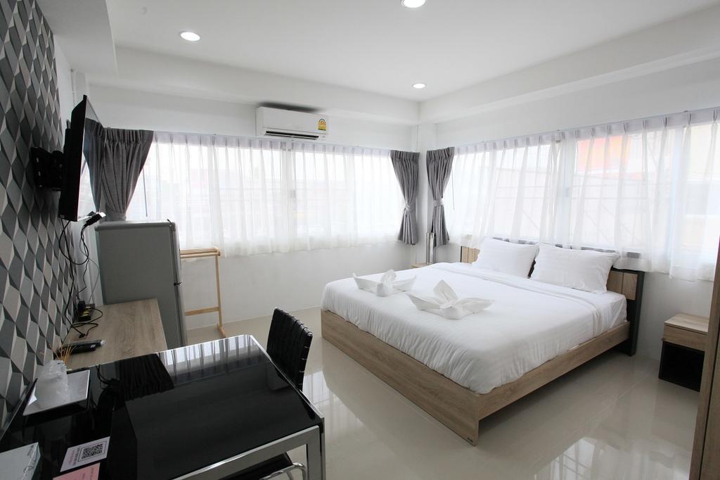 Living By Grace Apartment Si Sunthon Bagian luar foto